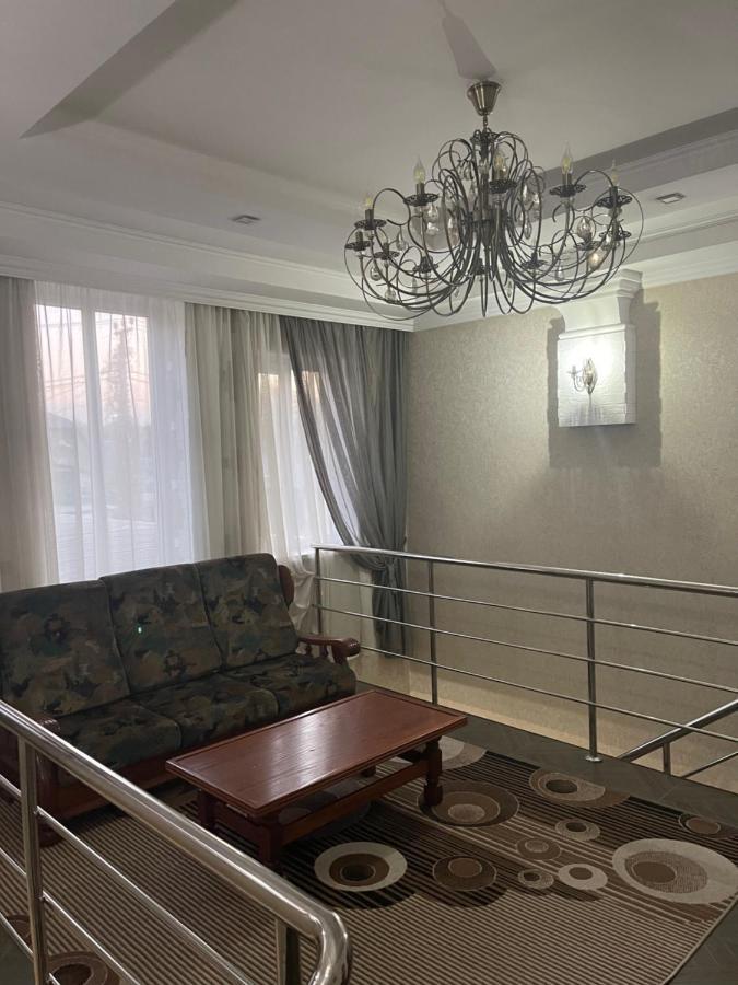 Роща 7 Hotel Bișkek Exterior foto